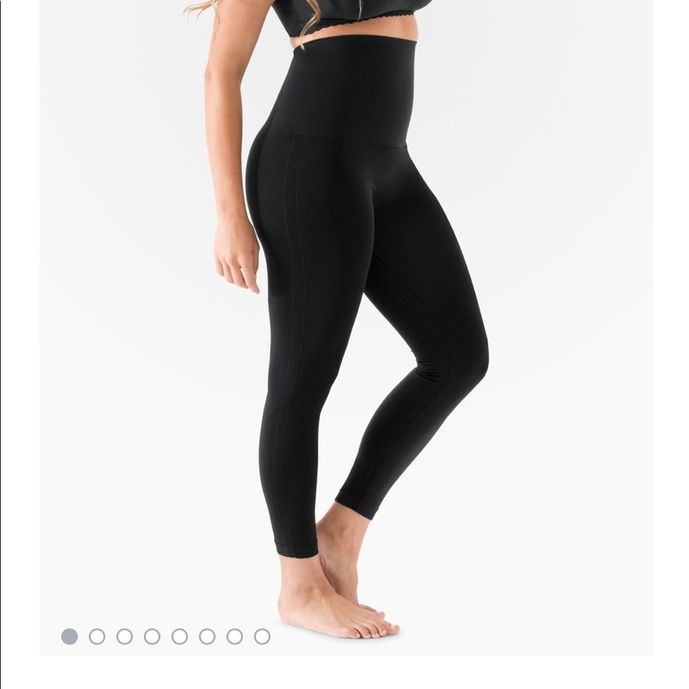 Belly Bandit MOTHER TUCKER®
Leggings